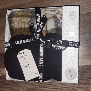 Steve Madden Beanie and Scarf  Gift Set NWT